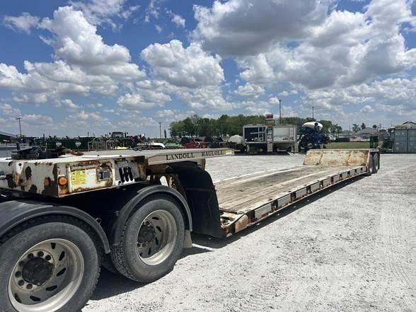 Landoll 825B Låg lastande semi trailer
