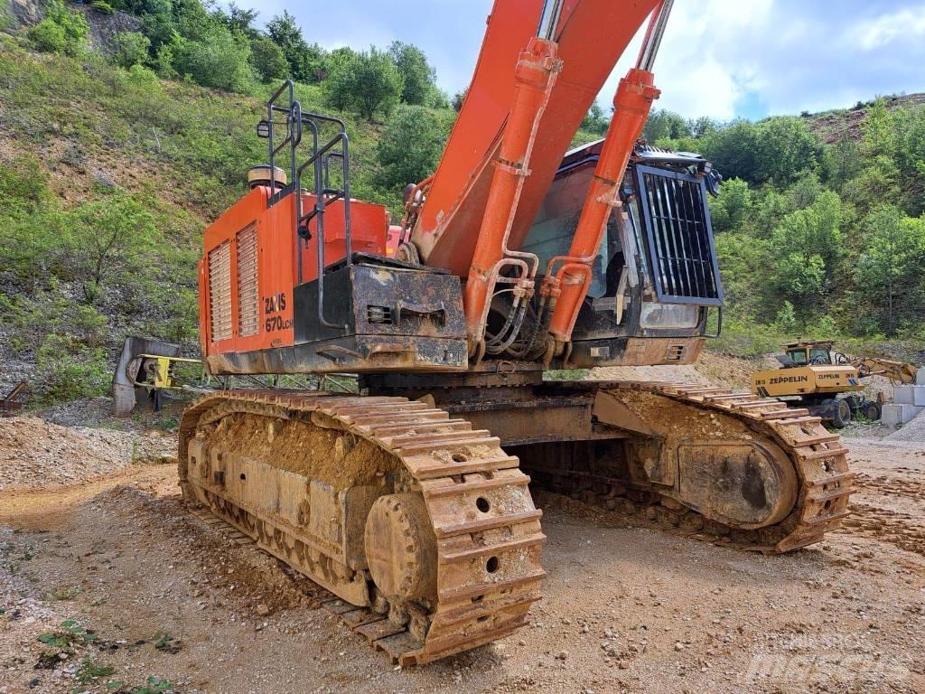 Hitachi ZX670ICH-5B Bandgrävare