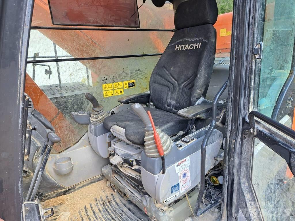 Hitachi ZX670ICH-5B Bandgrävare