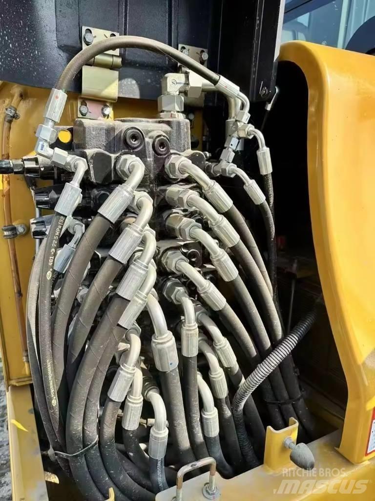 XCMG XE 60 DA Bandgrävare