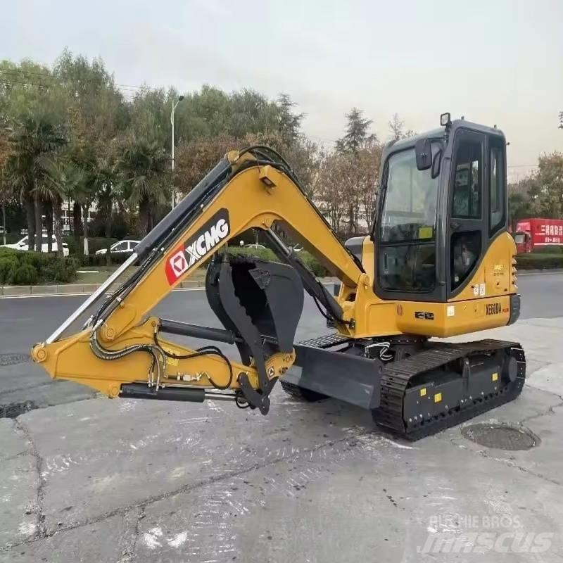 XCMG XE 60 DA Bandgrävare