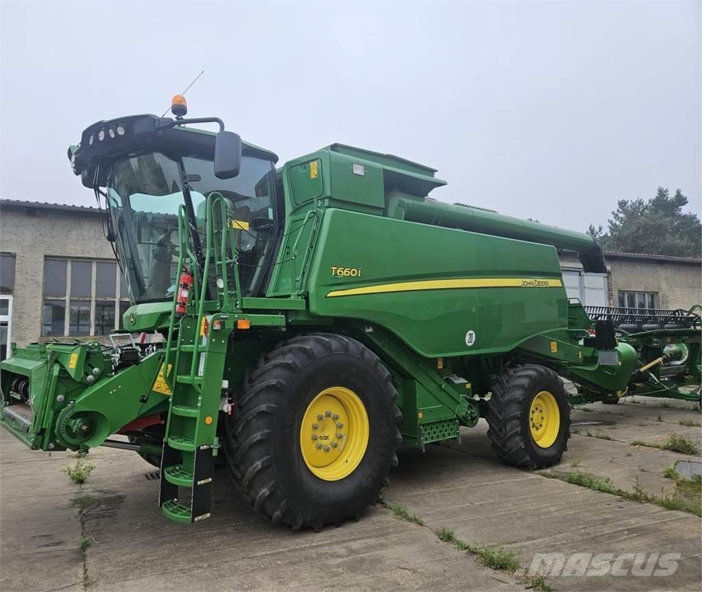 John Deere T 660i Skördetröskor