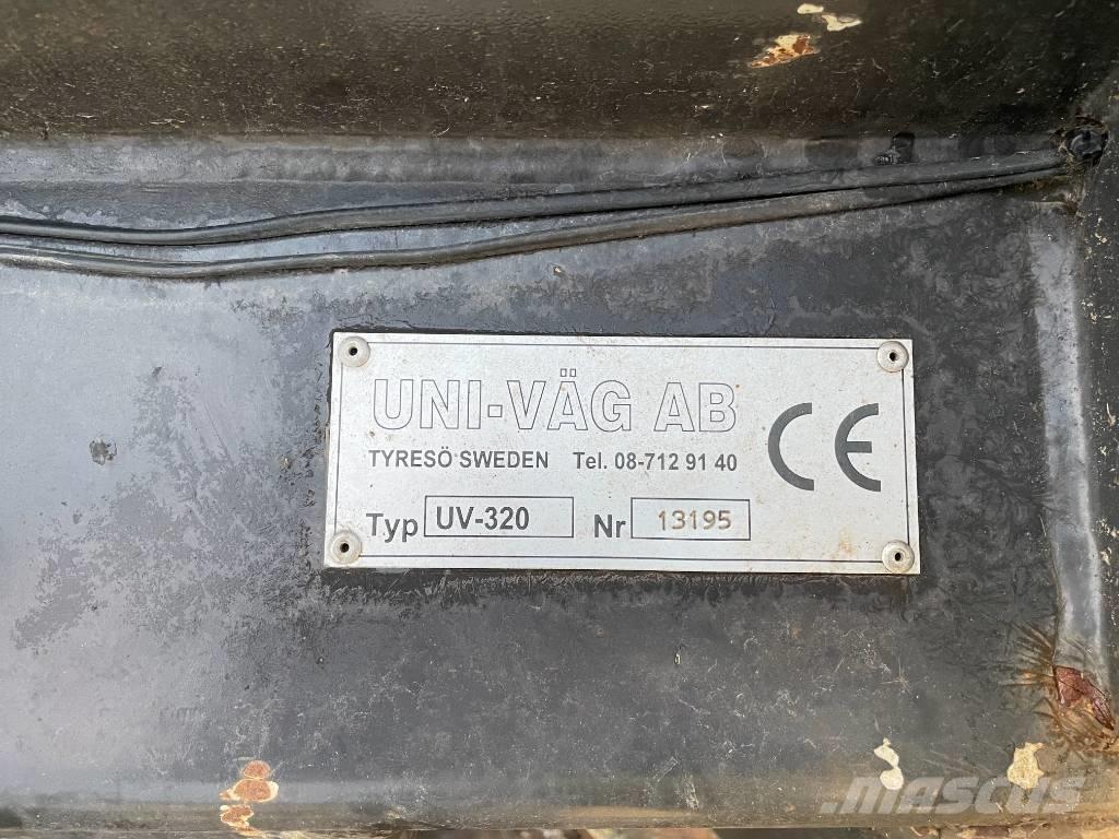 Uni-väg UV 320 Snöblad och plogar