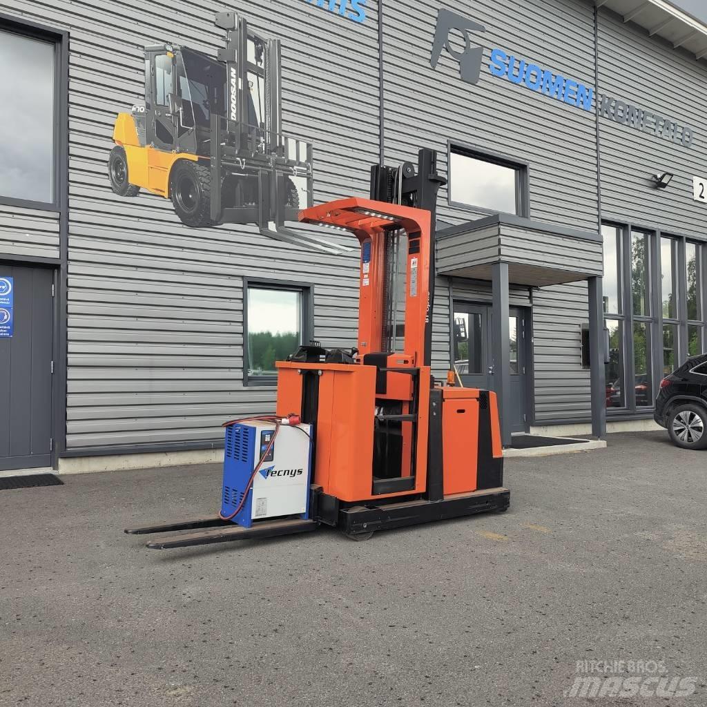 BT OME 100 M Plocktruck, höglyftande
