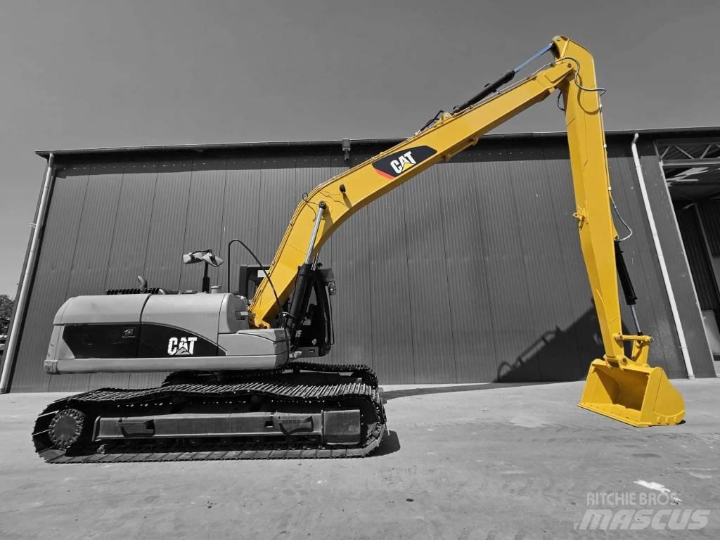CAT 320E 18m Set Grävutrustning