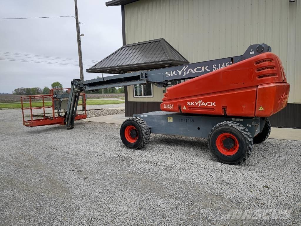 SkyJack SJ 45 T Teleskop bomliftar
