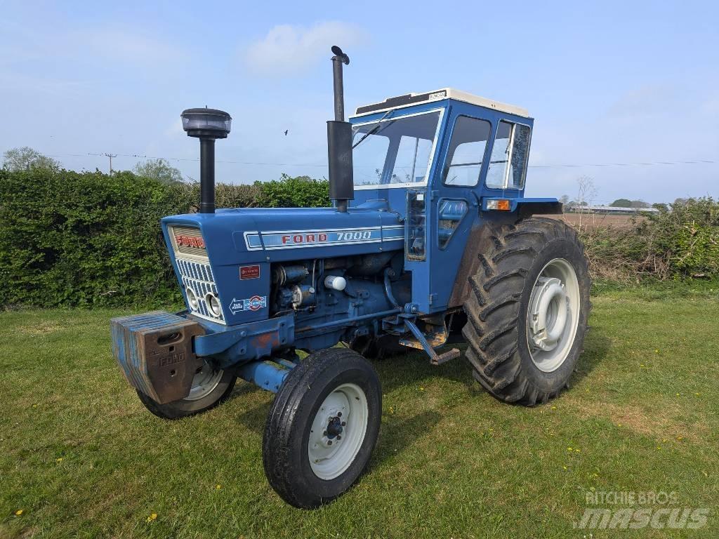 Ford 7000 Traktorer