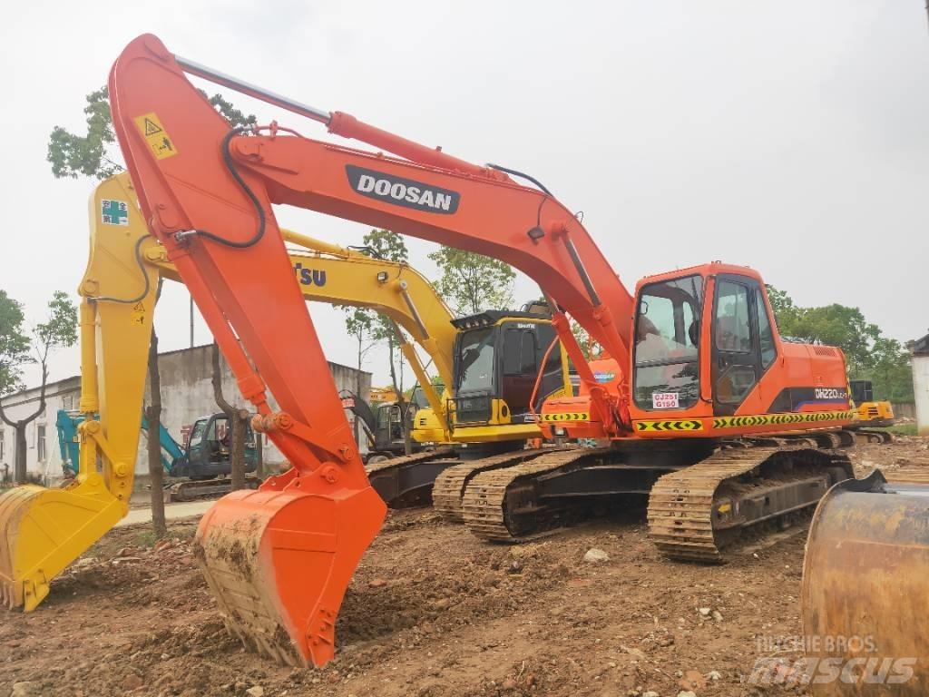 Doosan DH220LC-7 Bandgrävare