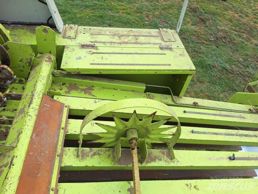 CLAAS Quadrant 1200 Fyrkantspressar