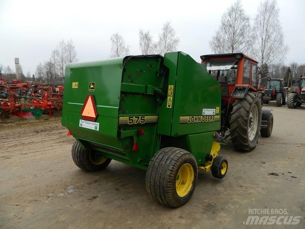 John Deere 575 Rundbalspressar