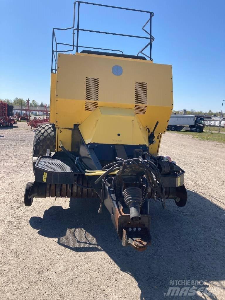 New Holland BB 980 Fyrkantspressar