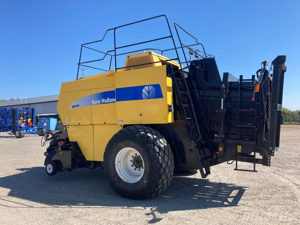 New Holland BB 980 Fyrkantspressar