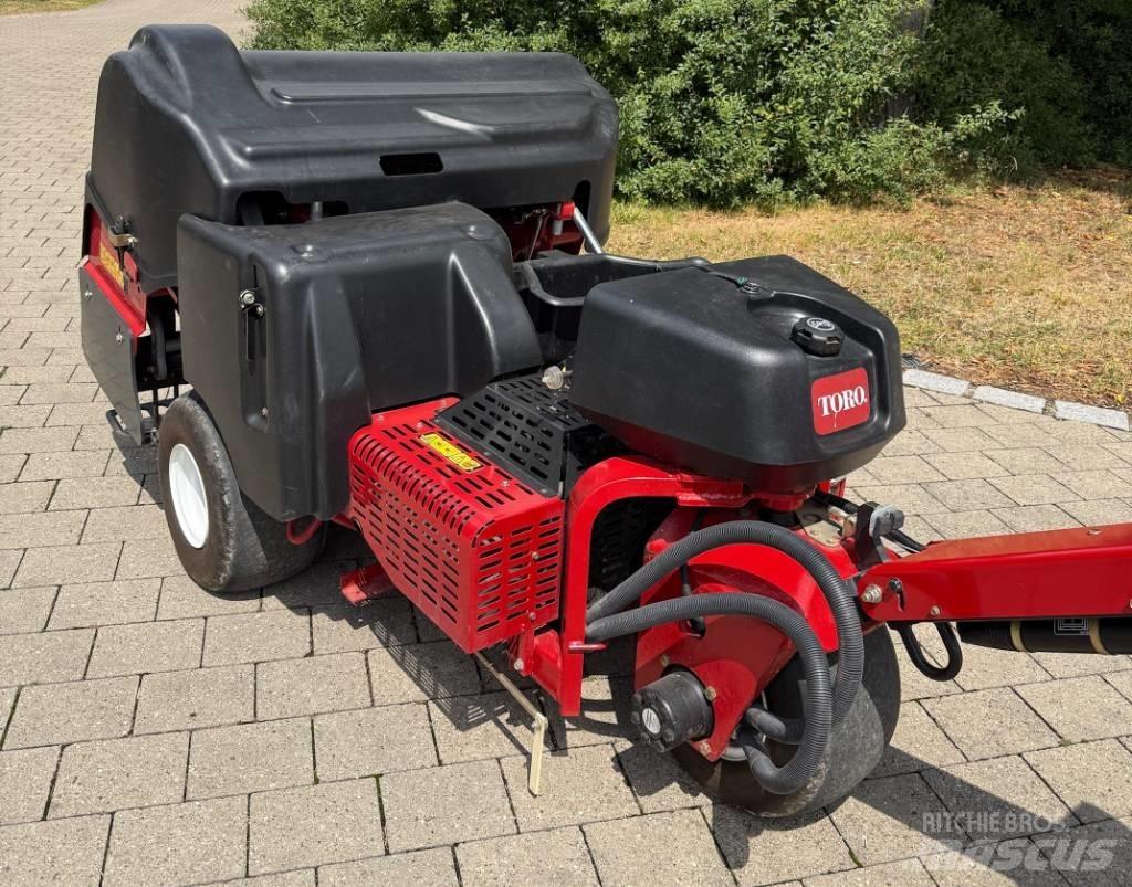 Toro ProCore 648S Luftare och vertikalskärare