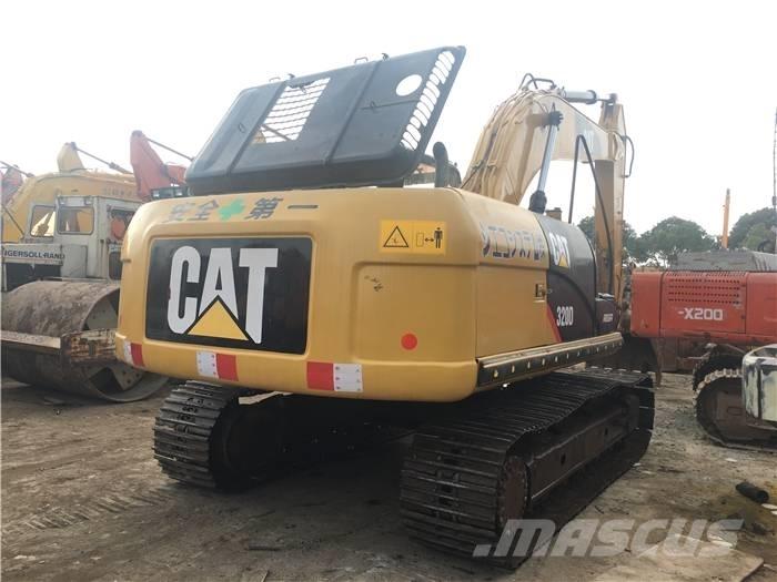 CAT 320D2L Bandgrävare