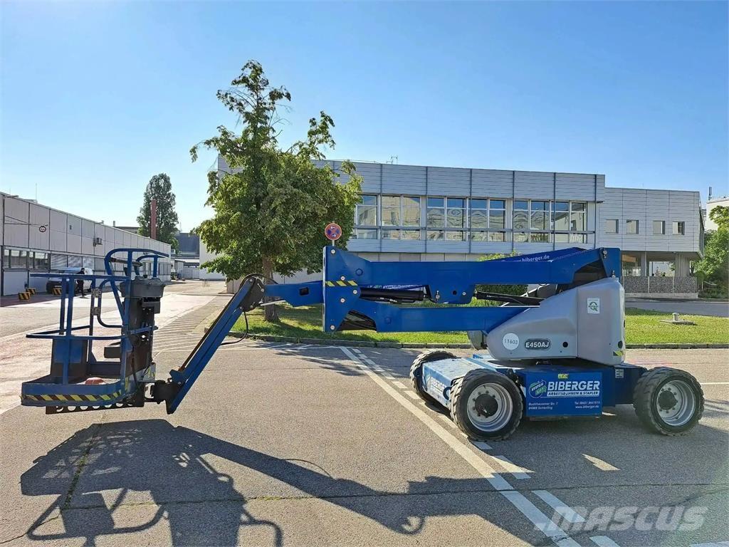 JLG E450AJ Bomliftar