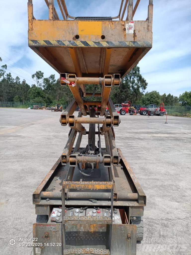 Haulotte Compact 10 Saxliftar