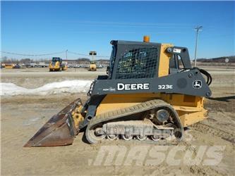 John Deere 323E Kompaktlastare