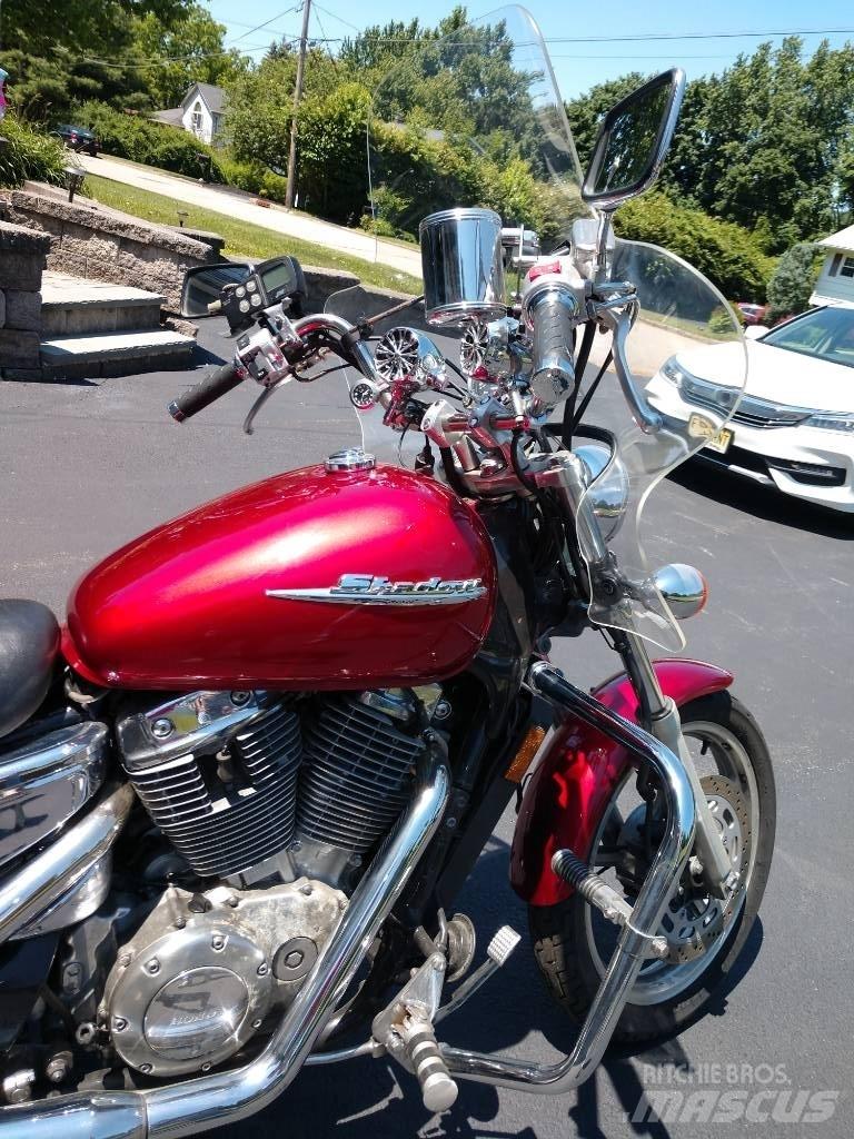 Honda VT1100 Arbetsbåtar, pråmar och pontoner