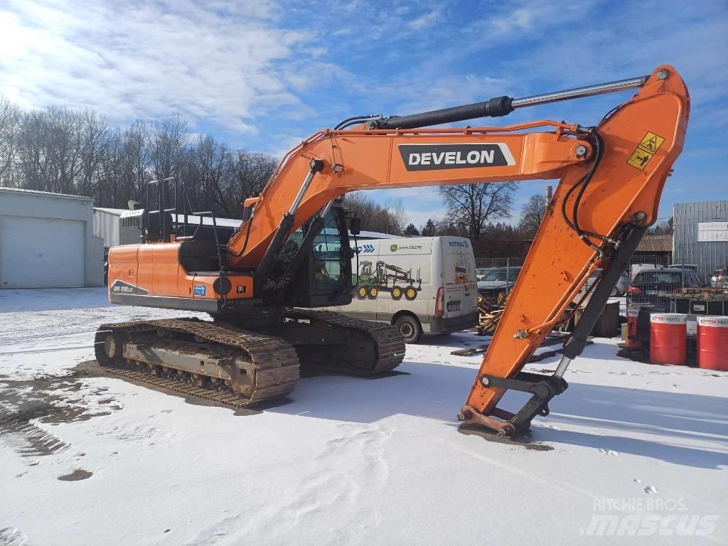 Develon DX 210 LC-7 Bandgrävare