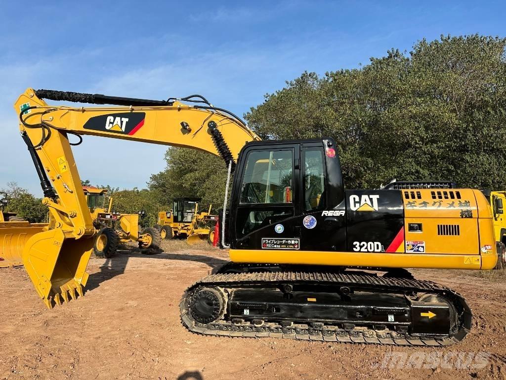 CAT 320 D L Bandgrävare