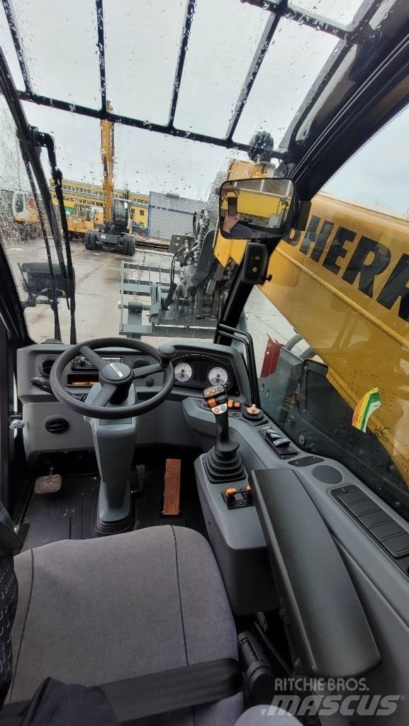 Liebherr T46-7s Teleskoplastare