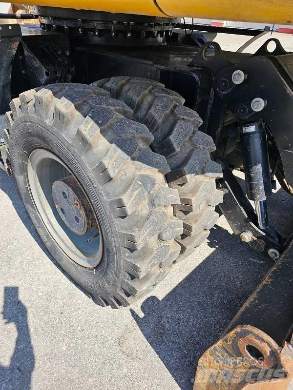 CAT M 318 F Hjulgrävare
