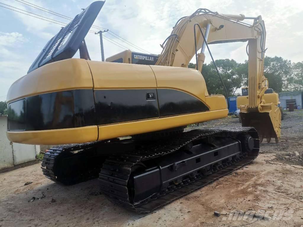 CAT 325C Bandgrävare
