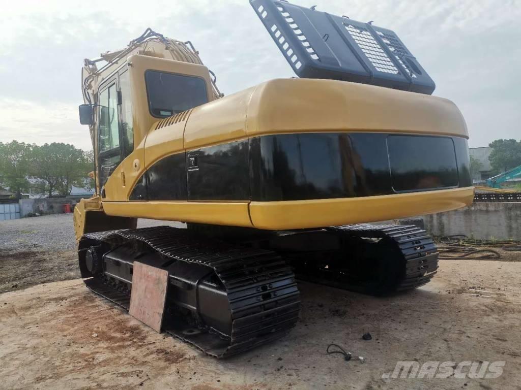 CAT 325C Bandgrävare