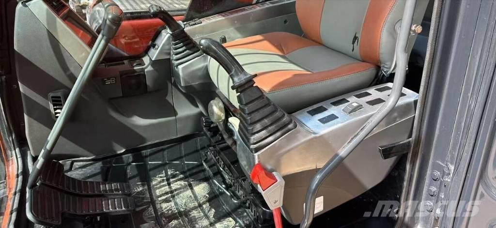 Doosan DX340 Bandgrävare