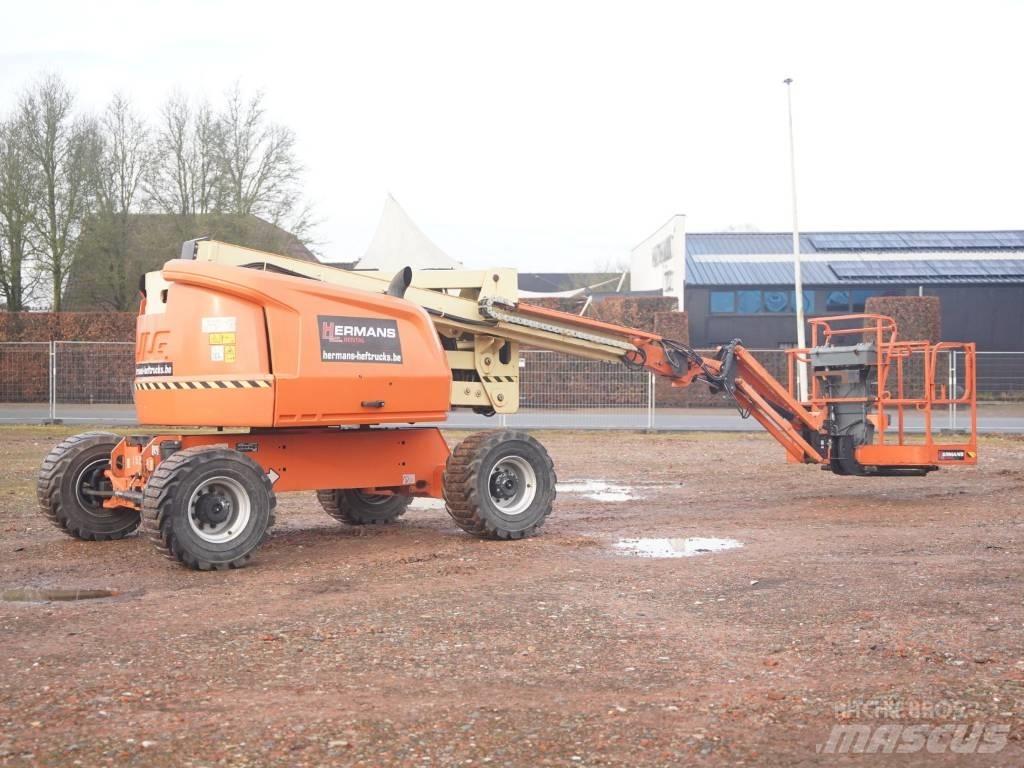 JLG 520 AJ Bomliftar
