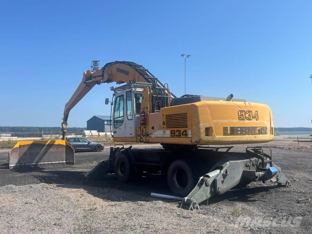Liebherr A 934 C Avfalls / industri hantering