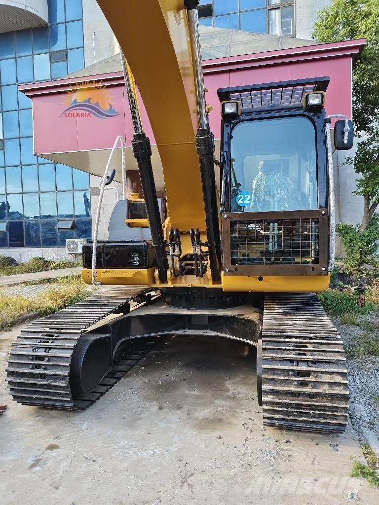 CAT 320D2L Bandgrävare