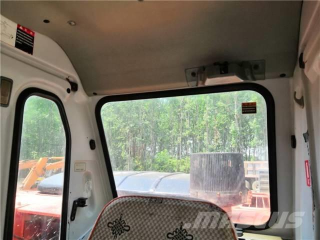 Doosan DH225LC-7 Bandgrävare