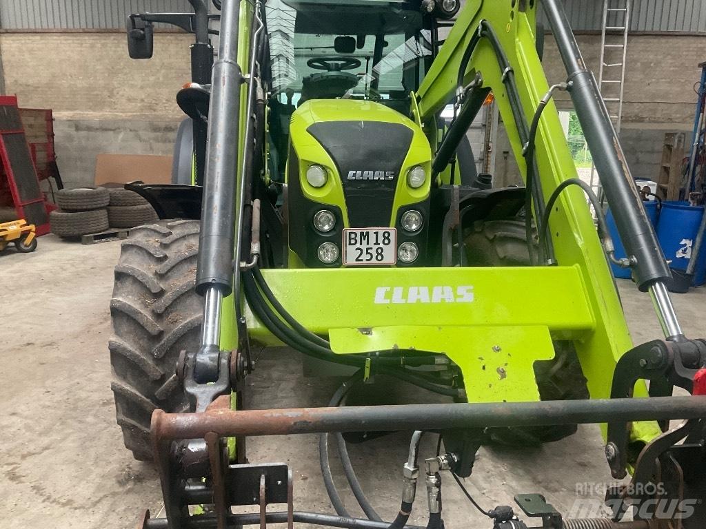 CLAAS Arion 440 CIS Traktorer