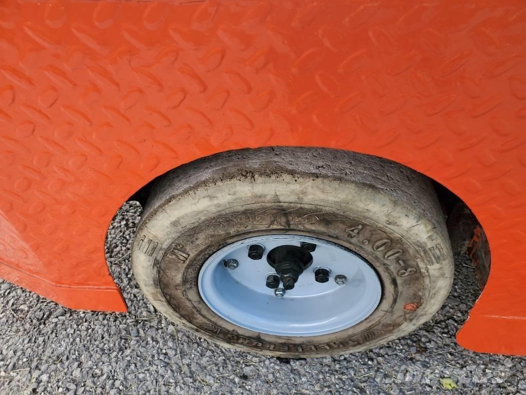 Taylor-Dunn SS536 Dragtruck