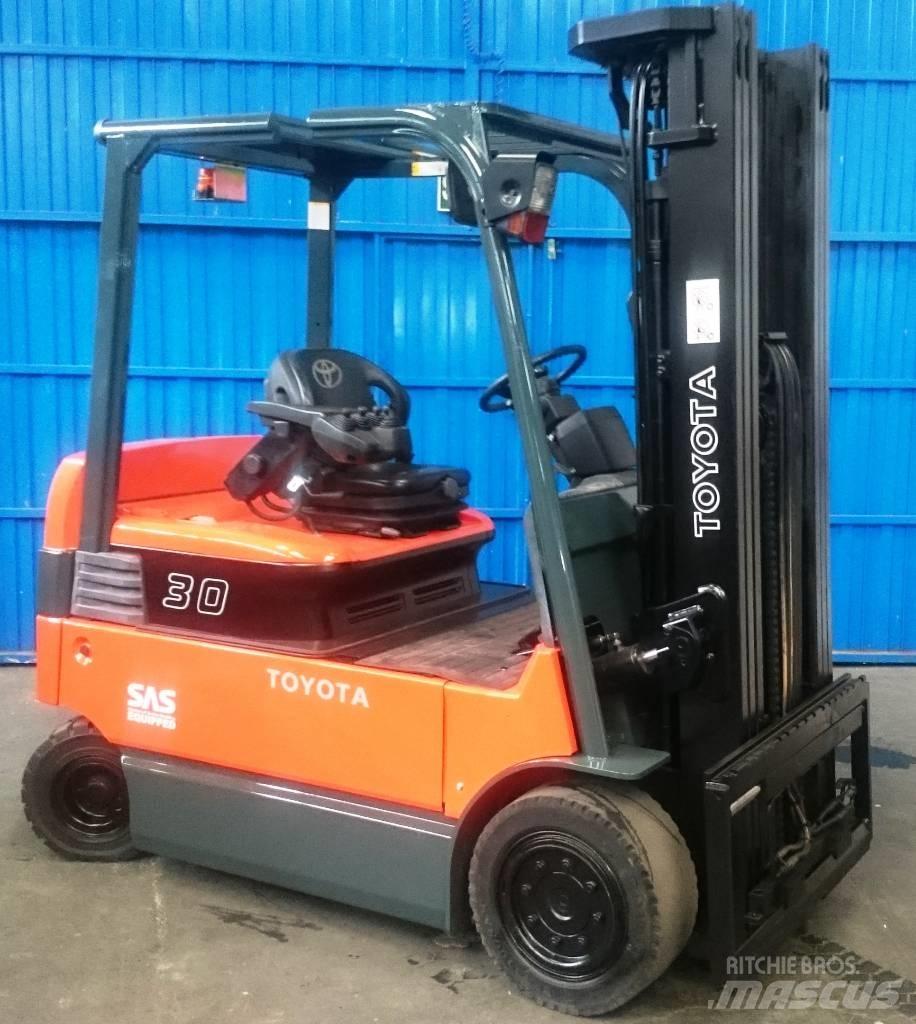 Toyota 7 FBMF 30 Elmotviktstruckar