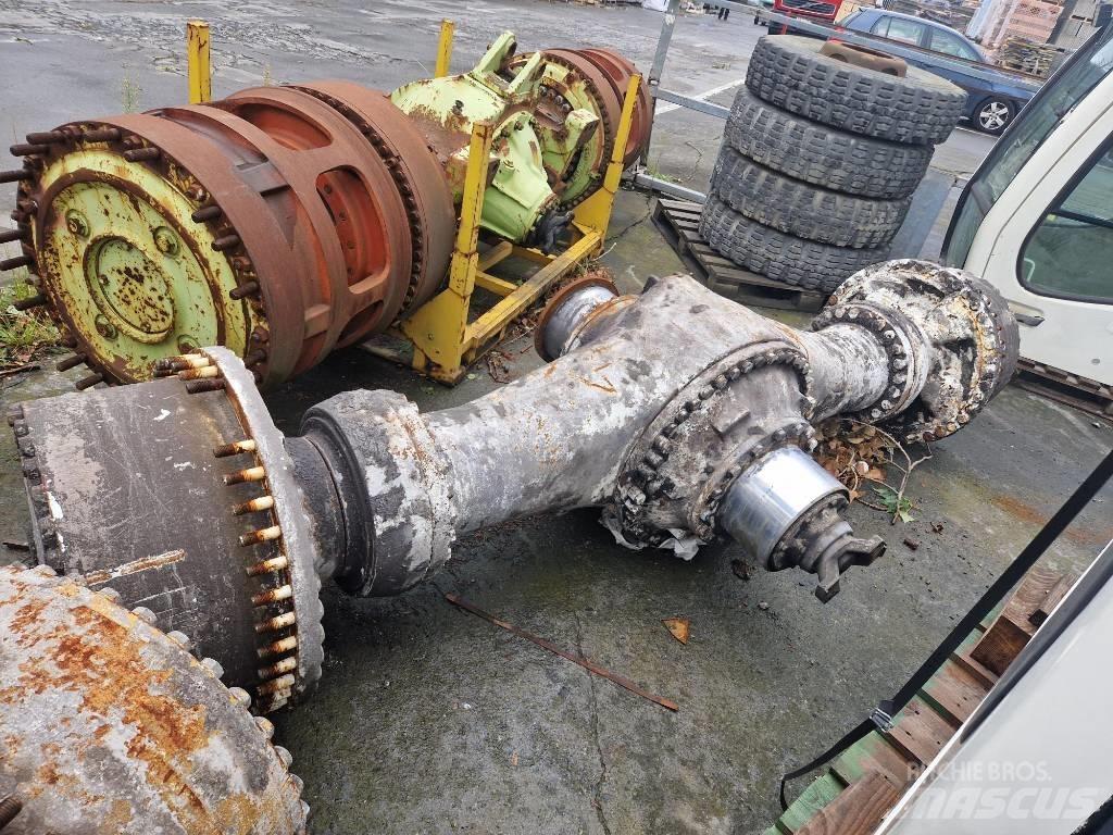 CAT 988 F II Hjulaxlar