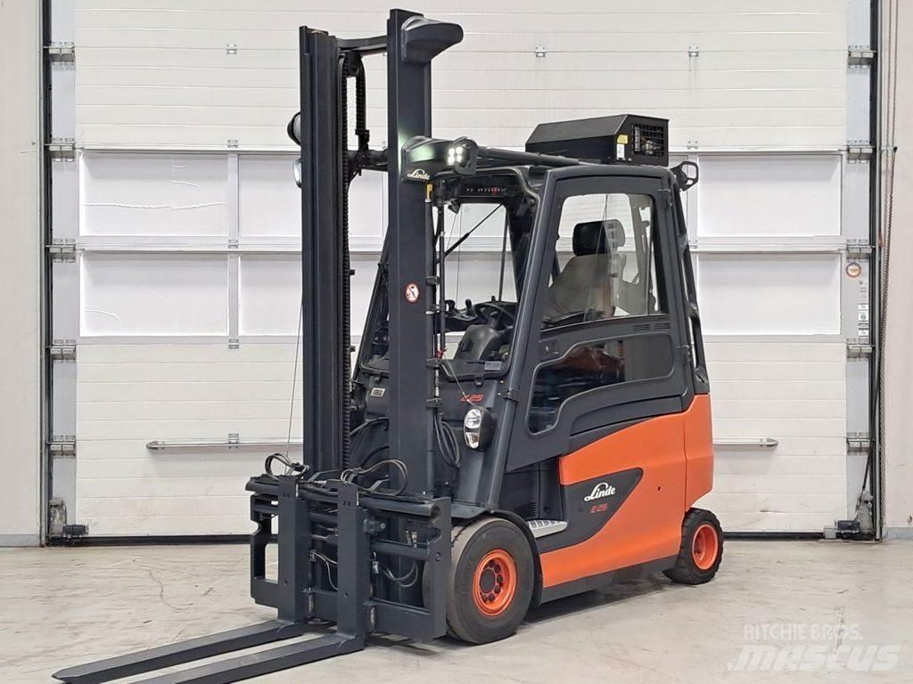 Linde E25HL-01/600 Elmotviktstruckar
