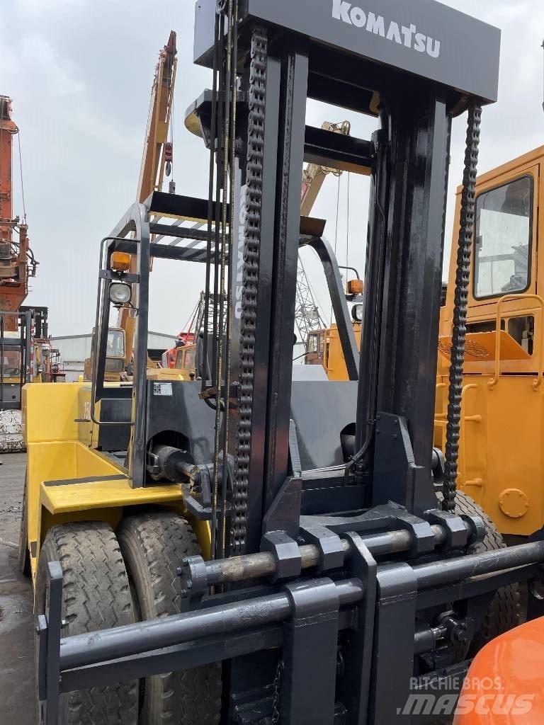 Komatsu 15 Ton Dieselmotviktstruckar