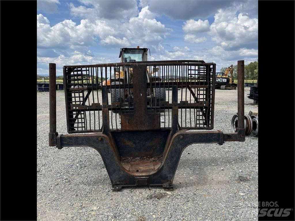 John Deere 1510E Redskap till skogsmaskiner