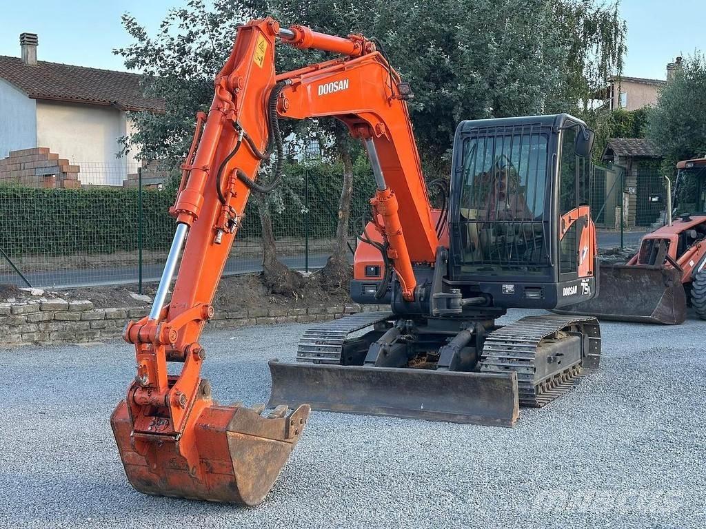 Doosan SOLAR 75V Midigrävmaskiner 7t - 12t