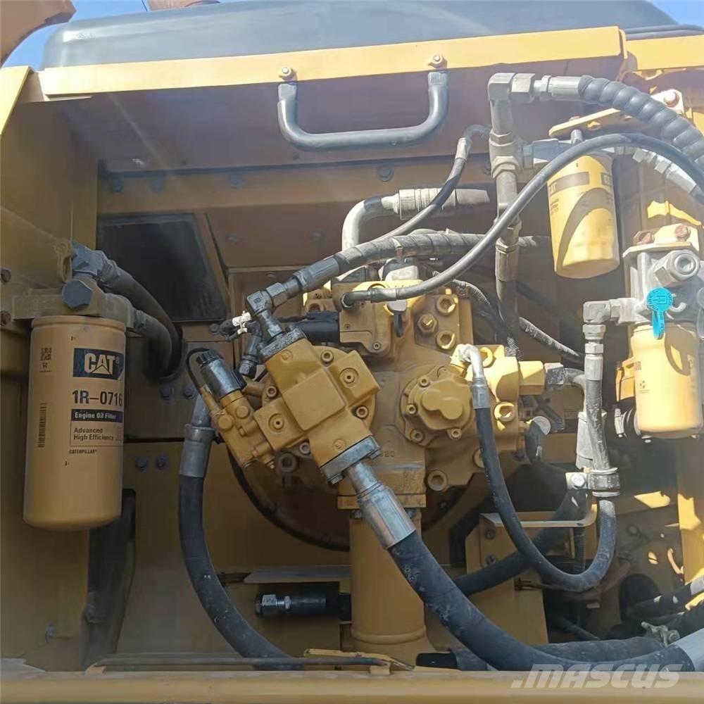 CAT 336D Bandgrävare