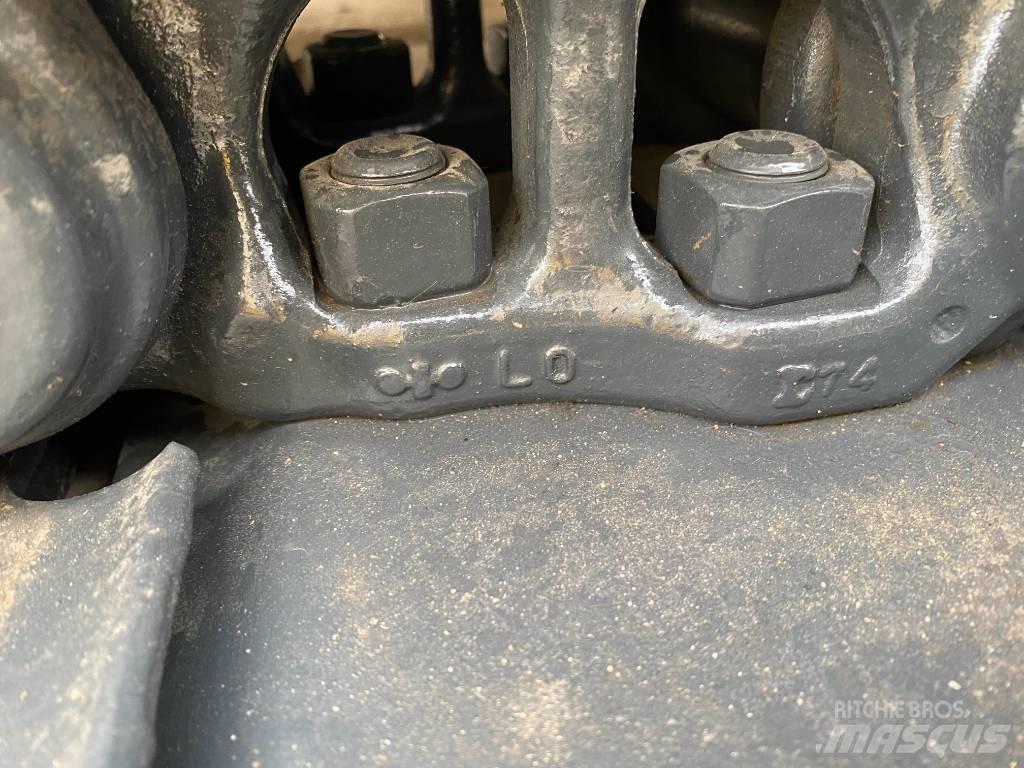 Komatsu PC210LC-8M0 Bandgrävare
