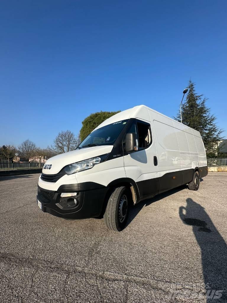 Iveco Daily 35 S16 Lätta skåpbilar