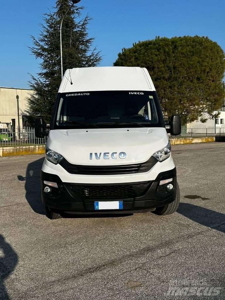 Iveco Daily 35 S16 Lätta skåpbilar