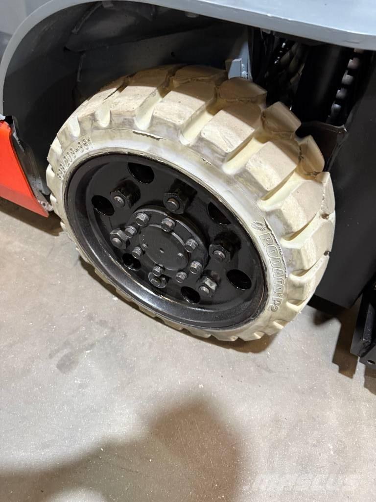 Toyota 8 FGCU 30 Övriga motviktstruckar