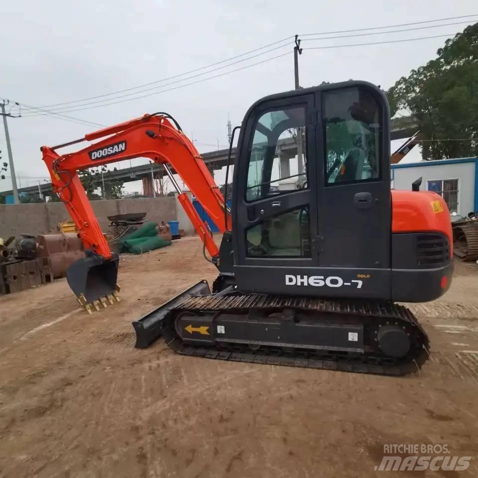 Doosan DH60-7 Bandgrävare