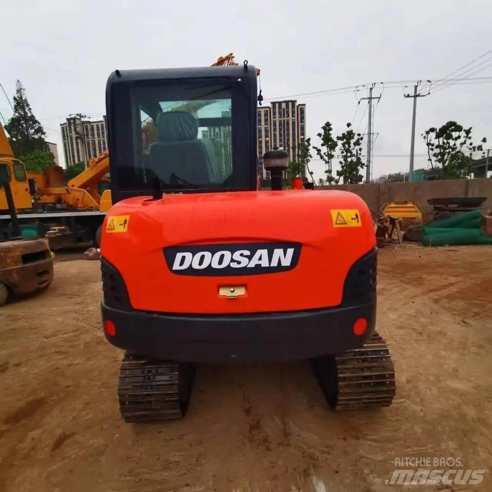 Doosan DH60-7 Bandgrävare