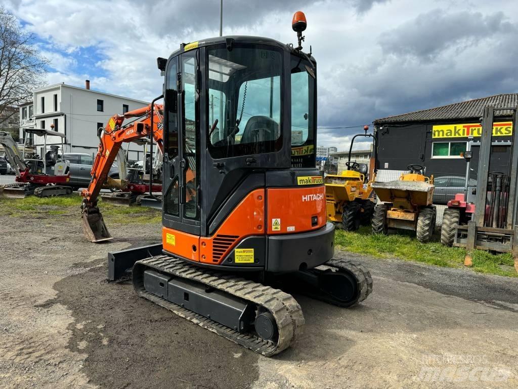 Hitachi ZX 30 U-2 Minigrävare < 7t