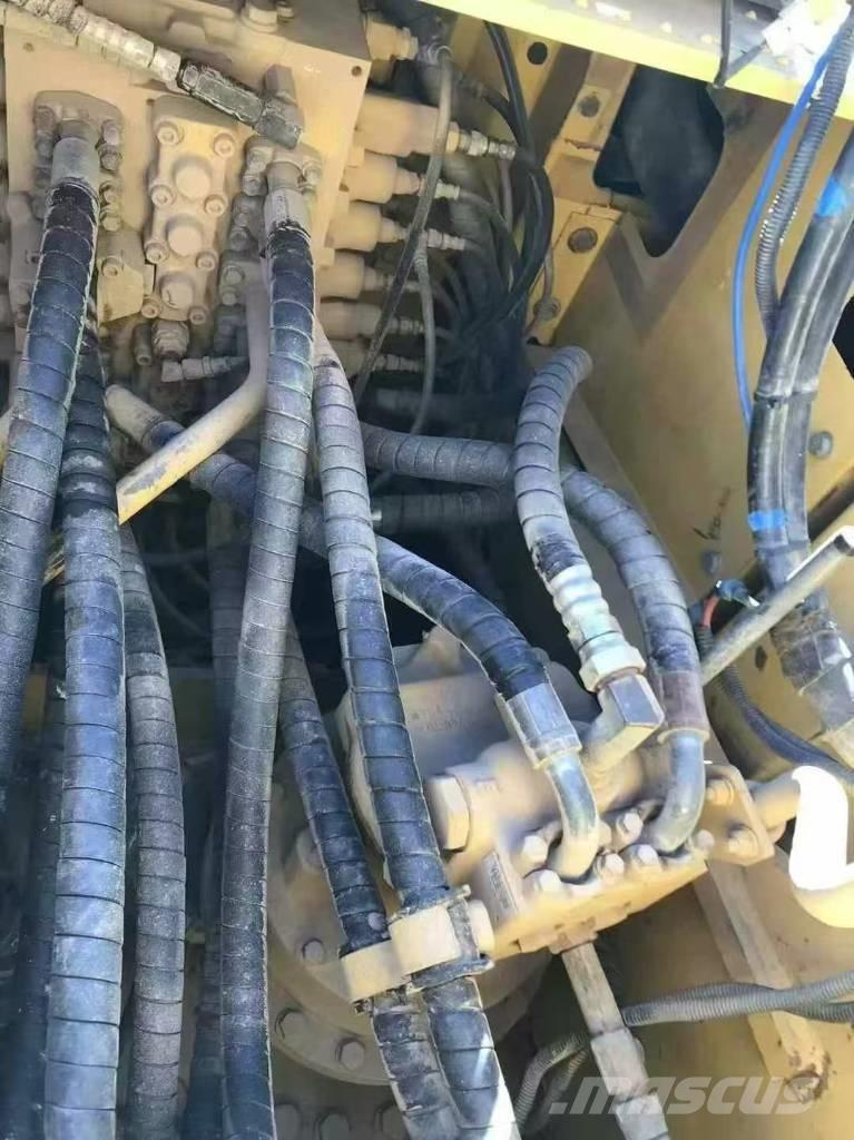 Komatsu PC 210 Bandgrävare